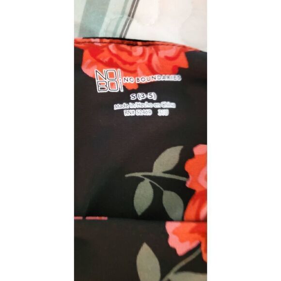 NWOT NO BOUNDARIES MAXI DRESS - Picture 2 of 4